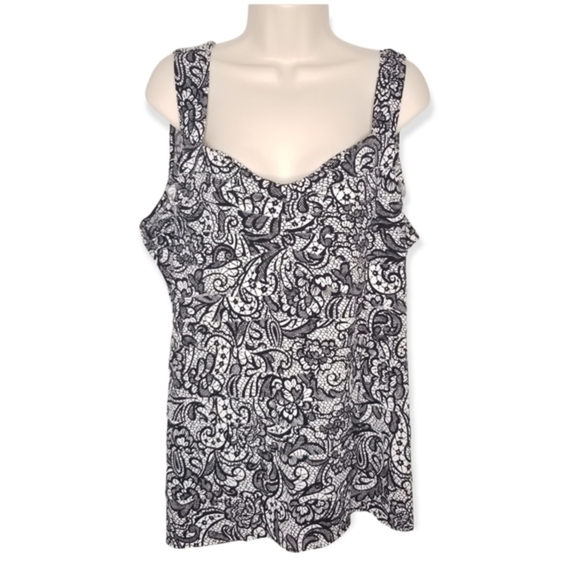 Lane Bryant Sleeveless Layered Tank Top Black & White‎ Size 18/20 - Picture 1 of 5